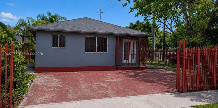 Villa ou maison à Miami, Floride 3 chambres, 111.48 m2 № 2084854