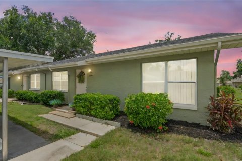 Condo in Sun City Center, Florida, 2 bedrooms  № 1837867 - photo 27