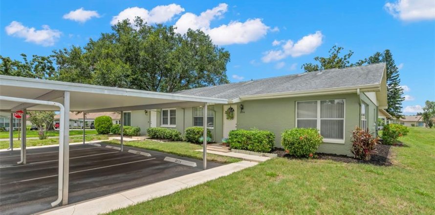 Condo in Sun City Center, Florida, 2 bedrooms  № 1837867