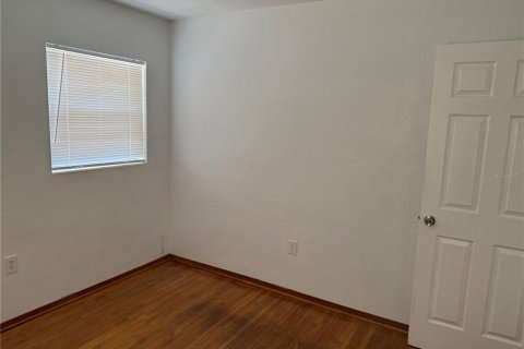 House in Clermont, Florida 3 bedrooms, 87.14 sq.m. № 2105162 - photo 18