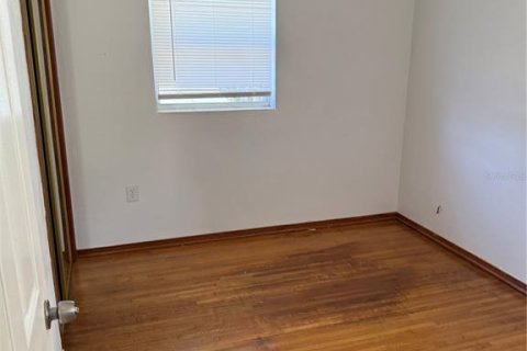 House in Clermont, Florida 3 bedrooms, 87.14 sq.m. № 2105162 - photo 12