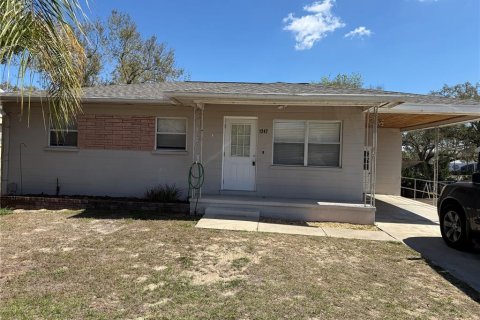 House in Clermont, Florida 3 bedrooms, 87.14 sq.m. № 2105162 - photo 2