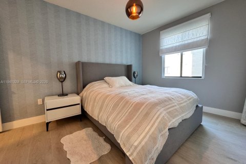 Adosado en venta en Doral, Florida, 3 dormitorios, 219.81 m2 № 1998660 - foto 13