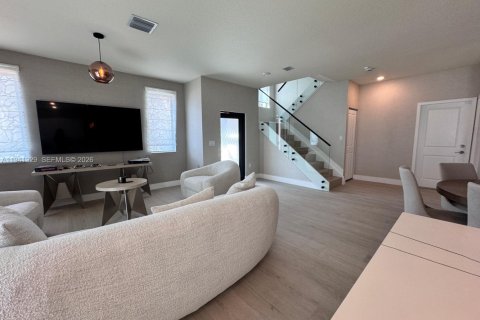 Adosado en venta en Doral, Florida, 3 dormitorios, 219.81 m2 № 1998660 - foto 4