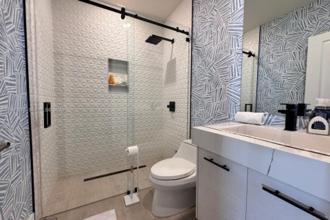 Adosado en venta en Doral, Florida, 3 dormitorios, 219.81 m2 № 1998660 - foto 10