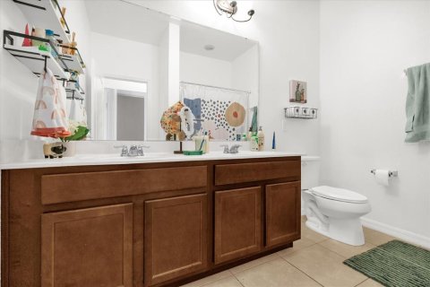 Adosado en venta en Kissimmee, Florida, 3 dormitorios, 187.29 m2 № 1827183 - foto 14