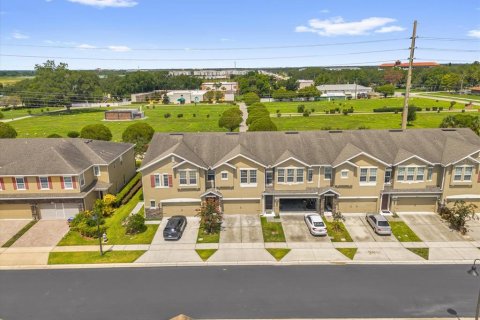 Adosado en venta en Kissimmee, Florida, 3 dormitorios, 187.29 m2 № 1827183 - foto 27