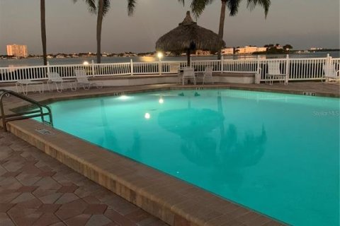 Copropriété à louer à Saint Petersburg, Floride: 1 chambre, 72.46 m2 № 1571020 - photo 13