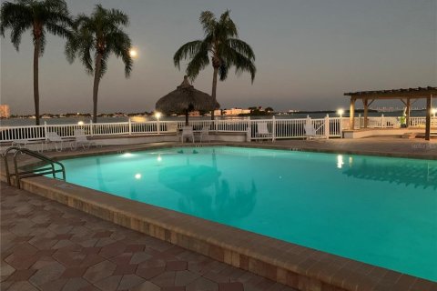 Copropriété à louer à Saint Petersburg, Floride: 1 chambre, 72.46 m2 № 1571020 - photo 16
