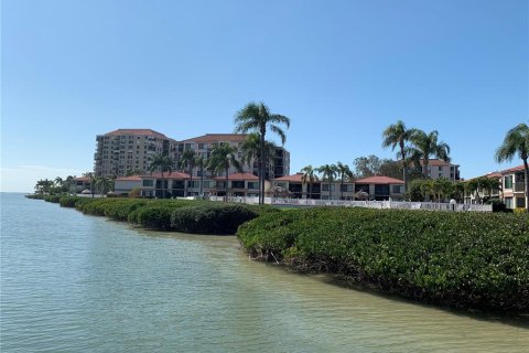 Copropriété à louer à Saint Petersburg, Floride: 1 chambre, 72.46 m2 № 1571020 - photo 14