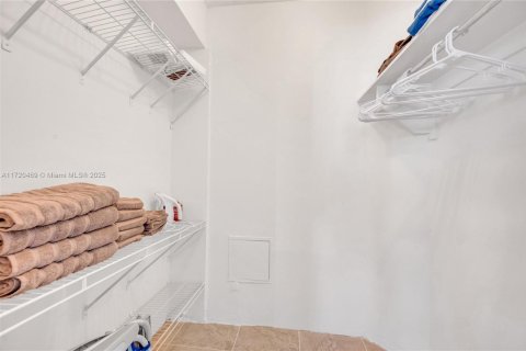 Copropriété à vendre à Miami, Floride: 2 chambres, 91.97 m2 № 1985257 - photo 15