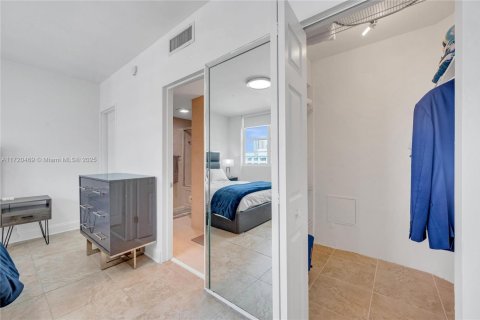 Copropriété à vendre à Miami, Floride: 2 chambres, 91.97 m2 № 1985257 - photo 14