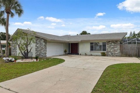House in Largo, Florida 5 bedrooms, 251.95 sq.m. № 1810682 - photo 5