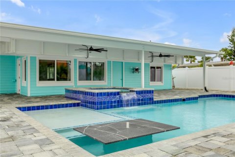 Villa ou maison à vendre à New Smyrna Beach, Floride: 3 chambres, 144.46 m2 № 2229393 - photo 2
