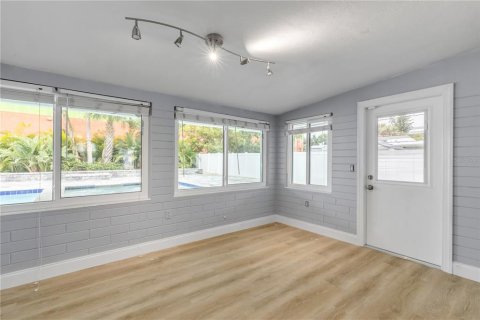 Villa ou maison à vendre à New Smyrna Beach, Floride: 3 chambres, 144.46 m2 № 2229393 - photo 22