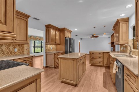 House in Lakeland, Florida 3 bedrooms, 201.88 sq.m. № 1533741 - photo 23