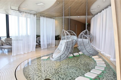 Купить кондоминиум в Майами, Флорида 1 спальня, 76.46м2, № 2053956 - фото 19