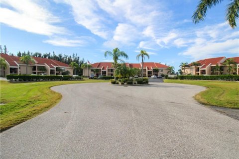 Condo à Punta Gorda, Floride, 2 chambres  № 2298846