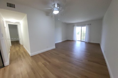 Condominio en venta en Deerfield Beach, Florida, 2 dormitorios, 119.84 m2 № 1979912 - foto 4