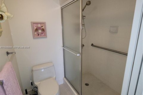 Купить кондоминиум в Пемброк-Пайнс, Флорида 2 спальни, 110.74м2, № 2001959 - фото 24