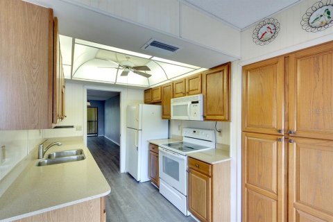 Condominio en venta en Bradenton, Florida, 2 dormitorios, 93 m2 № 1248656 - foto 3