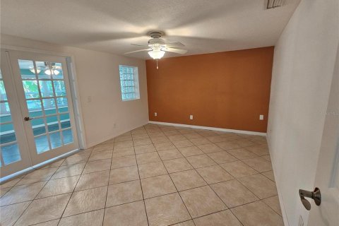 House in Hudson, Florida 3 bedrooms, 158.12 sq.m. № 1900166 - photo 23
