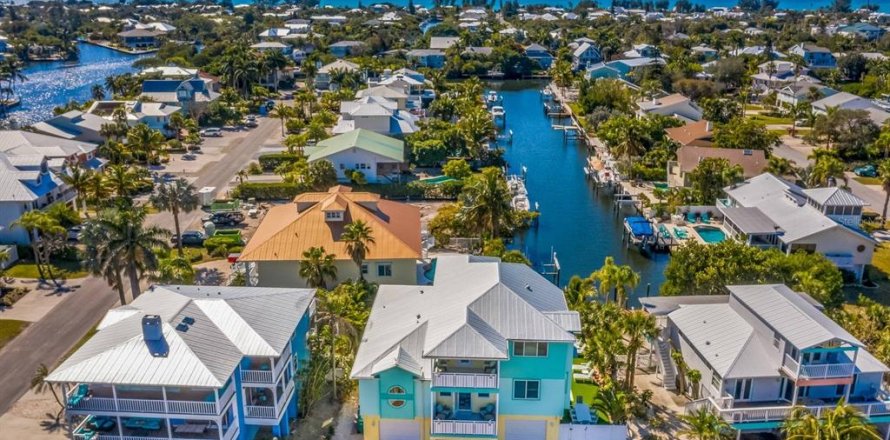 Casa en Anna Maria, Florida 5 dormitorios, 297.47 m2 № 2198979