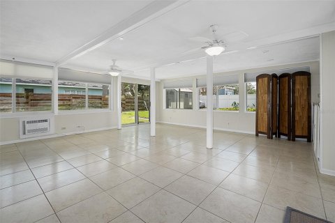 Casa en venta en Ormond Beach, Florida, 3 dormitorios, 189.61 m2 № 2157758 - foto 30