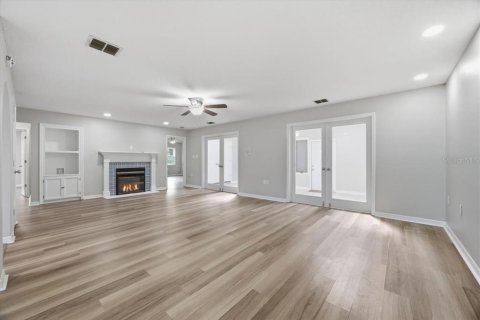 Villa ou maison à vendre à Plant City, Floride: 4 chambres, 312.15 m2 № 2395686 - photo 8