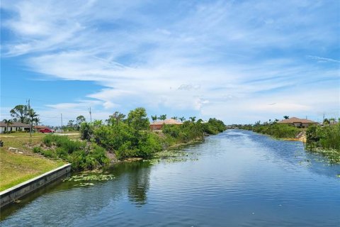 Land in Cape Coral, Florida № 524022 - photo 10