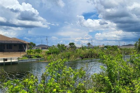 Land in Cape Coral, Florida № 524022 - photo 7
