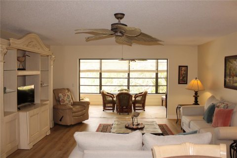 Condominio en alquiler en Bradenton, Florida, 2 dormitorios, 130.81 m2 № 1512555 - foto 5