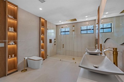 Casa en venta en Miami, Florida, 4 dormitorios, 222.13 m2 № 1897683 - foto 21