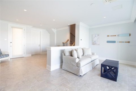 Touwnhouse à vendre à Clearwater, Floride: 4 chambres, 259.57 m2 № 2151214 - photo 5