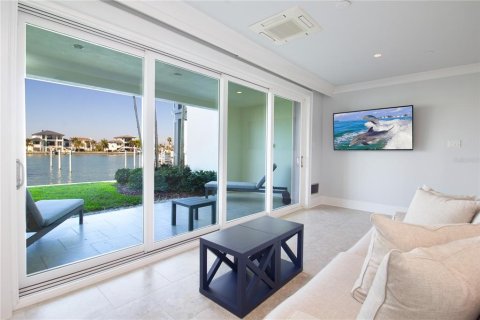 Touwnhouse à vendre à Clearwater, Floride: 4 chambres, 259.57 m2 № 2151214 - photo 7