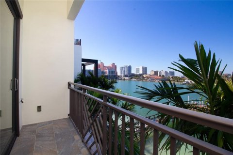 Touwnhouse à vendre à Clearwater, Floride: 4 chambres, 259.57 m2 № 2151214 - photo 22
