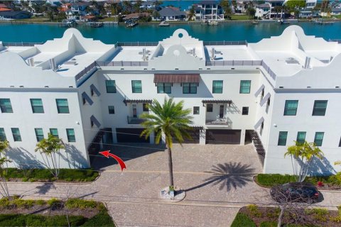 Touwnhouse à vendre à Clearwater, Floride: 4 chambres, 259.57 m2 № 2151214 - photo 3