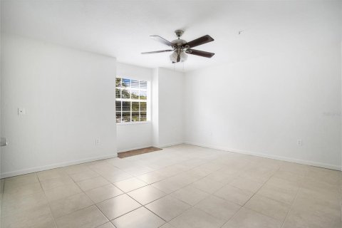 Condo in Orlando, Florida, 2 bedrooms  № 2219094 - photo 13