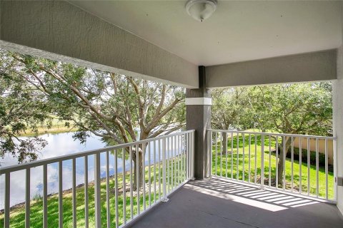 Condo in Orlando, Florida, 2 bedrooms  № 2219094 - photo 3