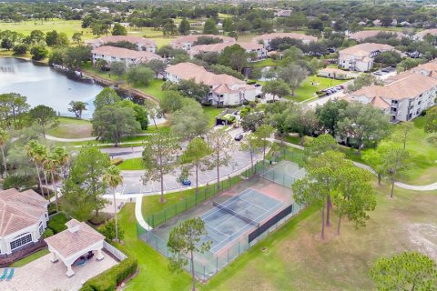 Condo in Orlando, Florida, 2 bedrooms  № 2219094 - photo 21