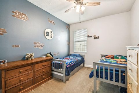 House in CONNERTON

 in Land O' Lakes, Florida 3 bedrooms, 194.26 sq.m. № 1677692 - photo 25