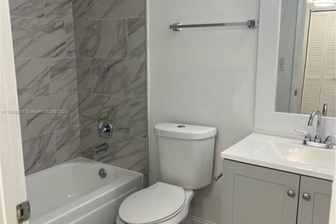 Copropriété à louer à Miami, Floride: 2 chambres, 84.91 m2 № 1889211 - photo 21