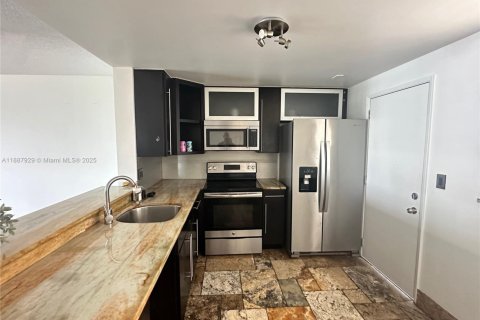 Apartamento en alquiler en Hallandale Beach, Florida, 2 dormitorios, 101.45 m2 № 1941806 - foto 4
