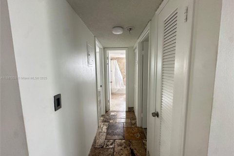 Apartamento en alquiler en Hallandale Beach, Florida, 2 dormitorios, 101.45 m2 № 1941806 - foto 7