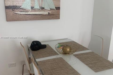 Condominio en venta en Miami Beach, Florida, 2 dormitorios, 57.6 m2 № 1960688 - foto 7