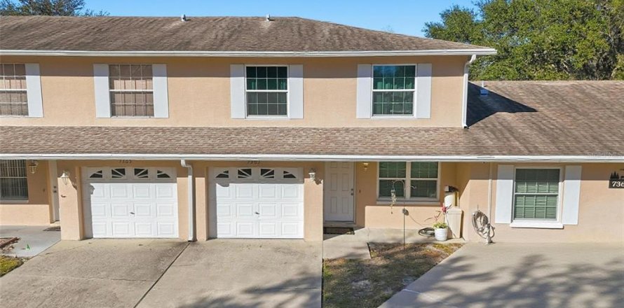 Townhouse in Pinellas Park, Florida 3 bedrooms, 138.42 sq.m. № 2130952