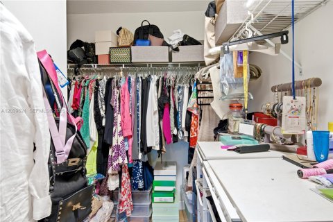 Touwnhouse à vendre à Miami, Floride: 3 chambres, 167.04 m2 № 2085674 - photo 24