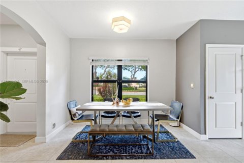 Touwnhouse à vendre à Miami, Floride: 3 chambres, 167.04 m2 № 2085674 - photo 10