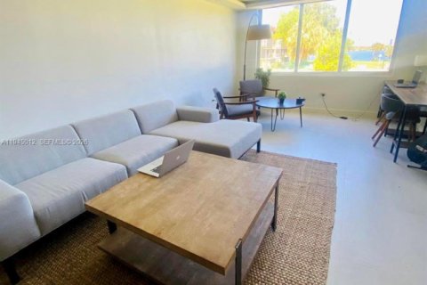 Copropriété à louer à Miami, Floride: 1 chambre, 86.4 m2 № 2001222 - photo 11