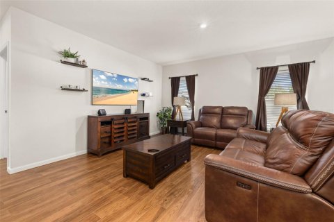 Casa en venta en Haines City, Florida, 3 dormitorios, 121.05 m2 № 1907394 - foto 5
